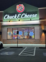 Chuck E. Cheese's outside