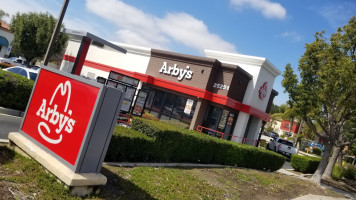 Arby's outside