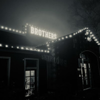 Brothers Smokehouse food