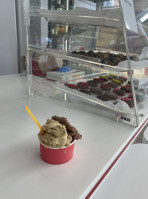 Rosso Gelato food