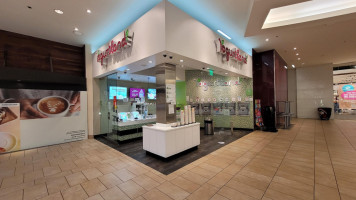 Yogurtland Montebello food