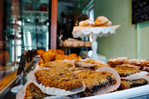 Sucre, A French Bakery And Cheesery food