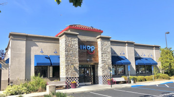 Ihop outside