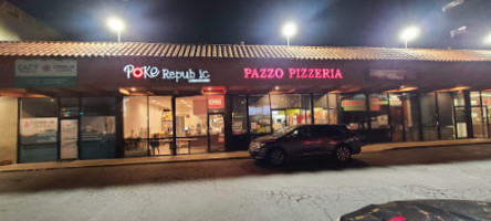Pazzo Pizzeria outside