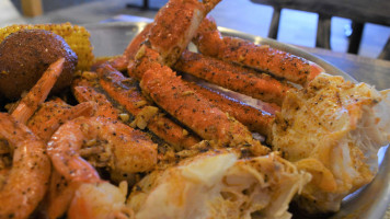 The Mighty Crab Flowood food