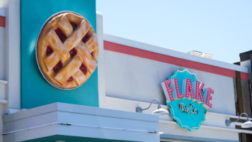 Flake Pie Co food
