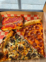 Upside Pizza food