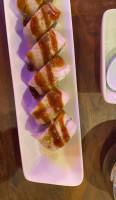 Warakubune Sushi food