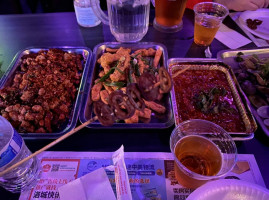Late Night Jiǔ Yǐn Chuàn Ba food