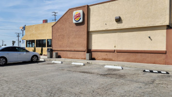 Burger King outside