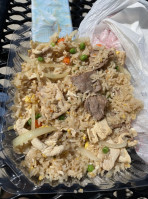 Royal Thai Cuisine Express food