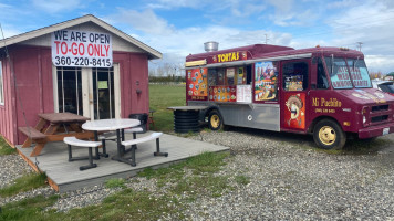 Mi Pueblito Taco Truck inside