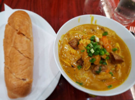 Lavui Vietnamese food