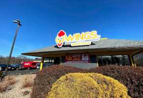 Wings Over Springfield outside