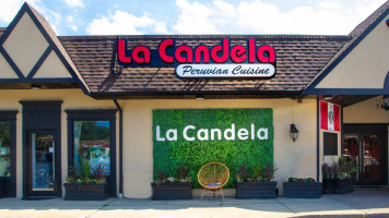 La Candela Huntington outside