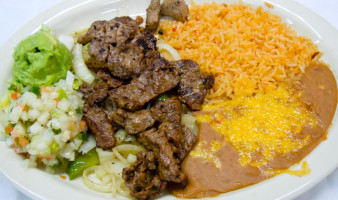 Tres Hermanos Mexican food