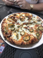 Doughboyz Pizzeria food