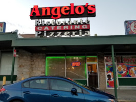 Angelo's Pizzeria Family outside