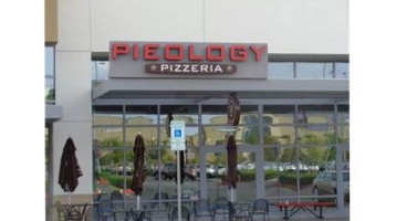 Pieology Pizzeria Las Vegas, Downtown Summerlin Mall In Summerl food