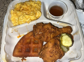 Hot Chicken Takeover food