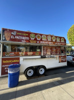 El Pastorcito Food Truck outside
