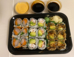 Sushi Gama food