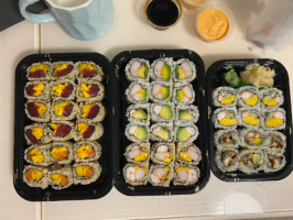 Sushi Gama food