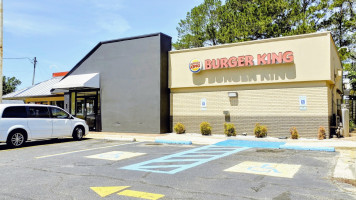 Burger King outside