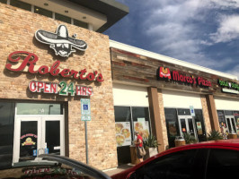 Roberto's Taco Shop In Spr food