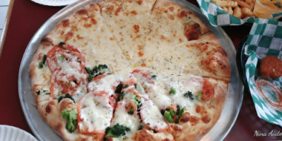 Sciarrino's Pizzeria food