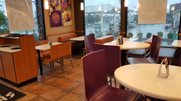 Taco Bell inside