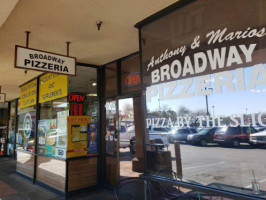 Anthony Mario's Broadway Pizzeria outside
