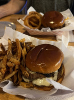 Chubby’s Burgers Brewhouse food