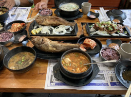 Byung Chun Soondae 병천자매순대 food