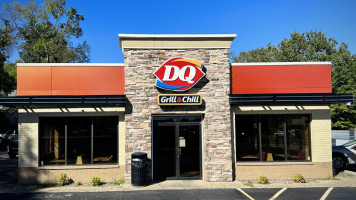 Dairy Queen Grill Chill outside