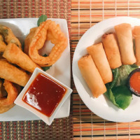 Ubon Thai Cuisine food