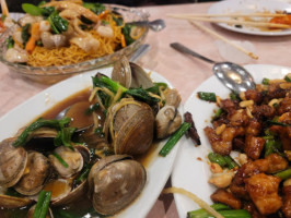Kim Su Seafood food