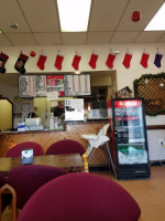 Joe Vinnies Pizza Subs food