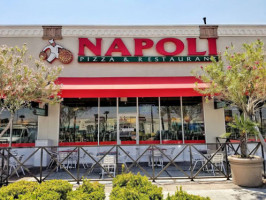 Napoli Pizza outside