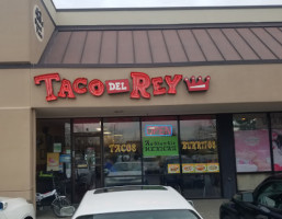 Taco Del Ray outside