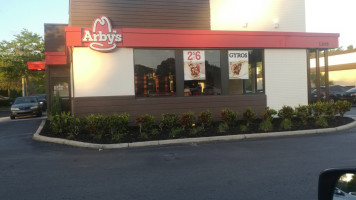 Arby's outside