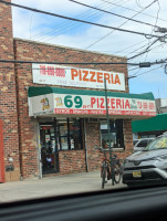 69 Pizzeria outside