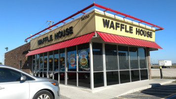 Waffle House outside