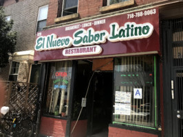 El Sabor Latino outside
