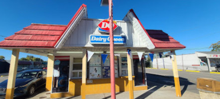 Dairy Queen Brazier outside