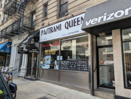 Pastrami Queen outside