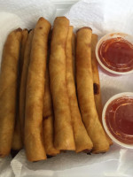 Fely's Lumpia House food