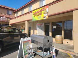 Laylah's Jamaican Food outside