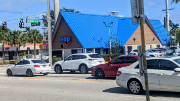 Ihop outside