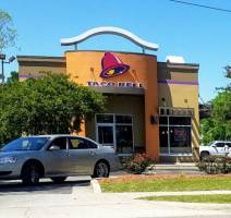 Taco Bell In Wilm outside
